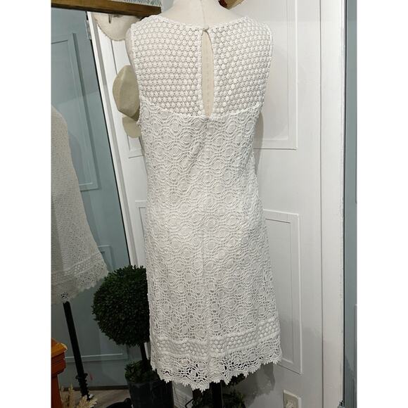 White House Black Market WHBM Sleeves Dress Size 4 White Crochet Mini - Picture 4 of 8